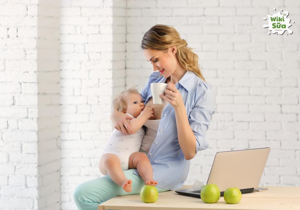 Sữa sau sinh cho mẹ giúp mẹ phục hồi nhanh và lợi sữa cho bé bú