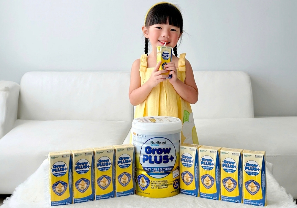 Sữa bột pha sẵn GrowPLUS+ giúp trẻ tăng cân, phát triển toàn diện và tiện lợi cho phụ huynh